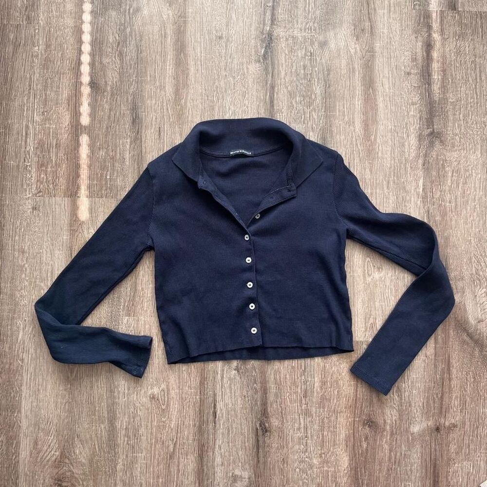 Brandy Melville Cropped Navy Button up